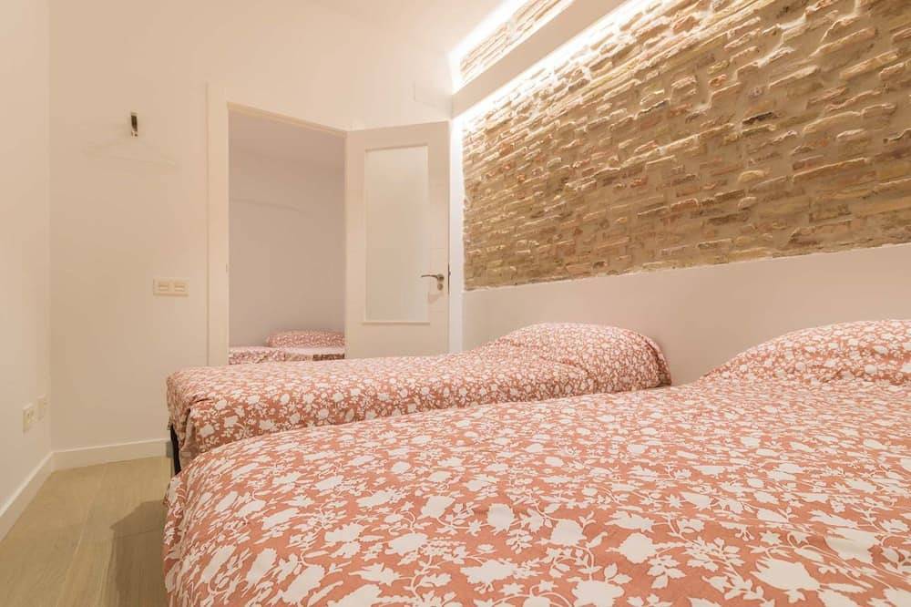 Entire apartment, Historic Center - Camino de Santiago and Puente de Hierro in Logroño, La Rioja Province