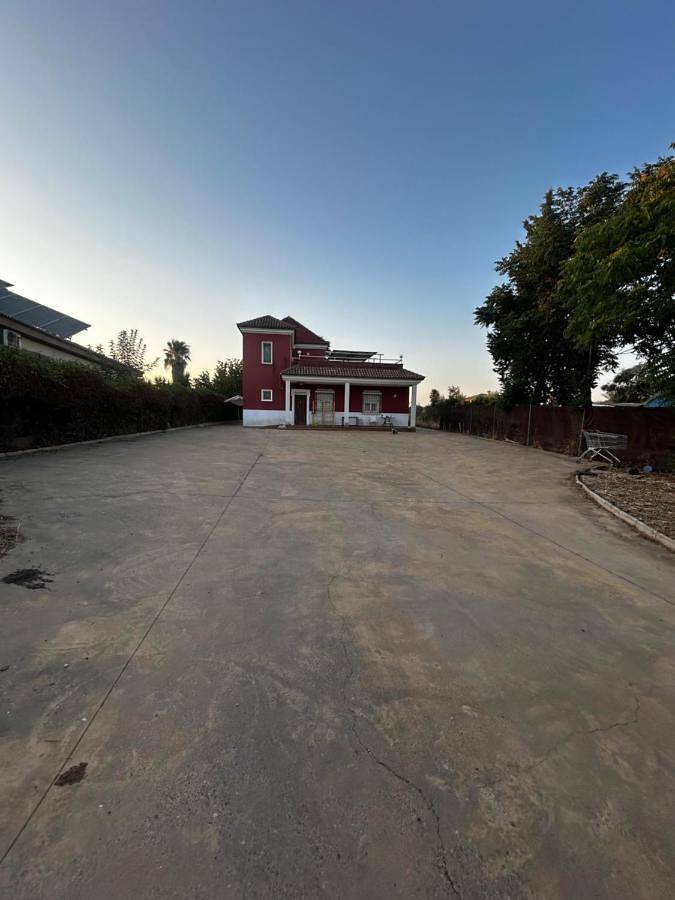 Casa de vacaciones para 10 personas, con piscina además de jacuzzi y terraza en Córdoba