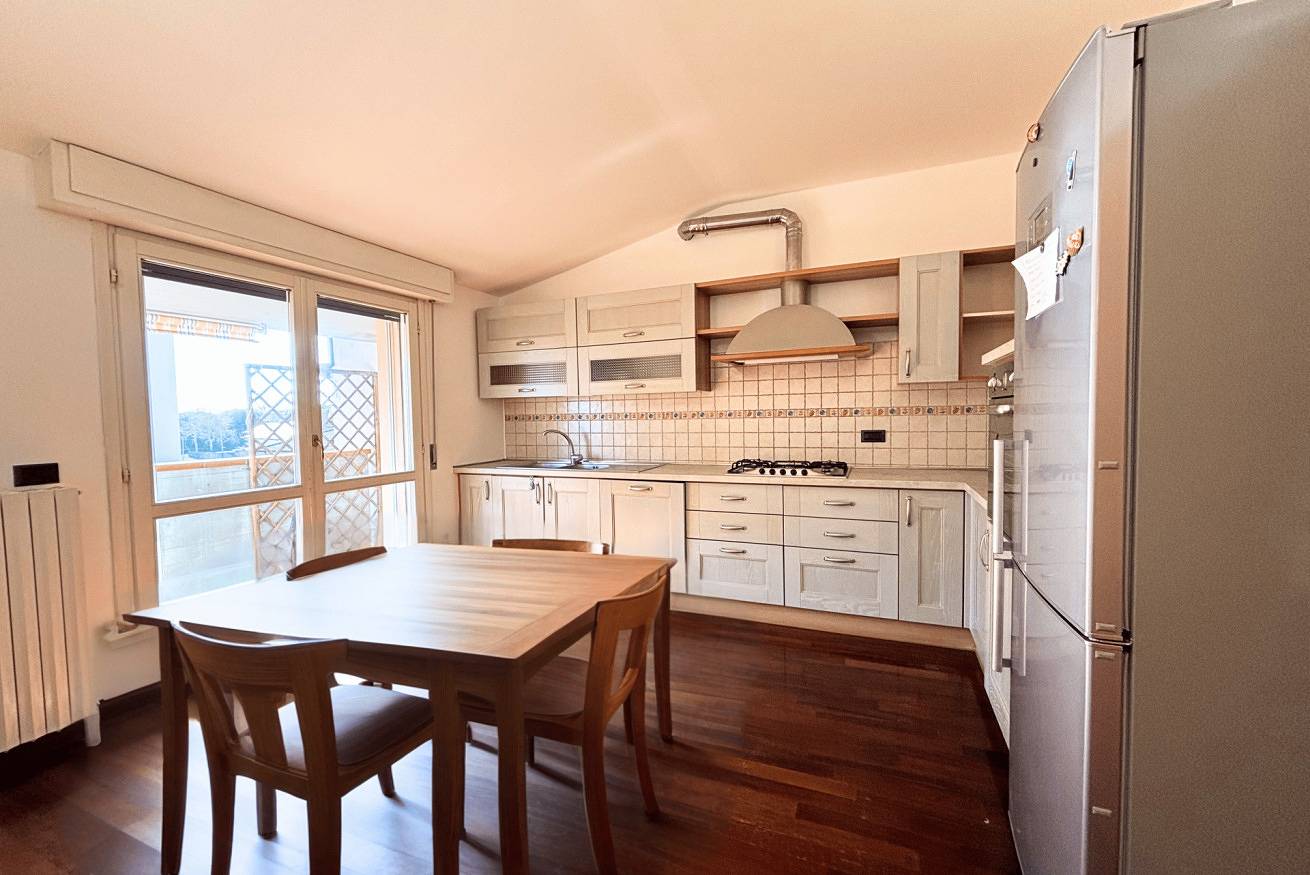 Ganze Wohnung, Cn035 - Cesenatico, apartment with panoramic terrace, 100 meters from the sea in Cesenatico, Forlì-Cesena Provinz