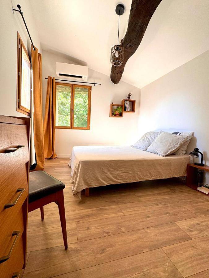 Two-Bedroom House in Cournonterral, Côte méditerranéenne (France)