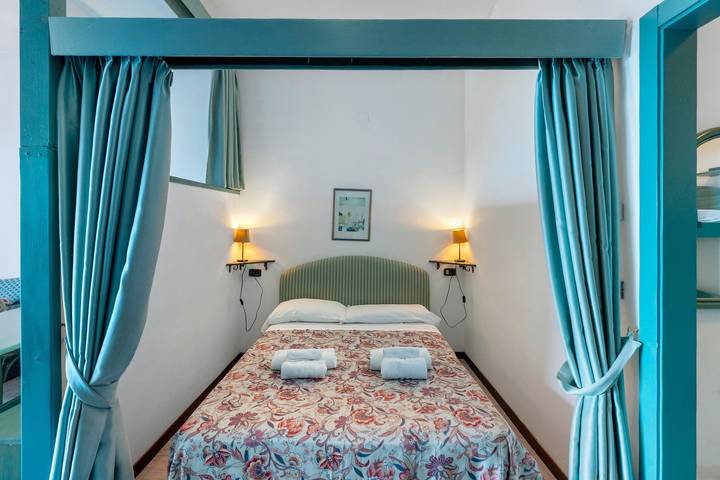 Ganze Wohnung, P.R. Club – 2-Zimmer-Apartment Faro 26 mit Meerblick, privater Terrasse & Klimaanlage in Centola, Cilento Coast