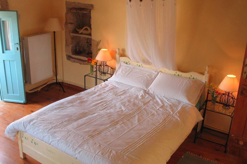 Pressoir pour 4 personnes (1 chambre)<br>Une maison de deux étages avec deux salles de bains in Agios Pavlos (Canée), Vámos