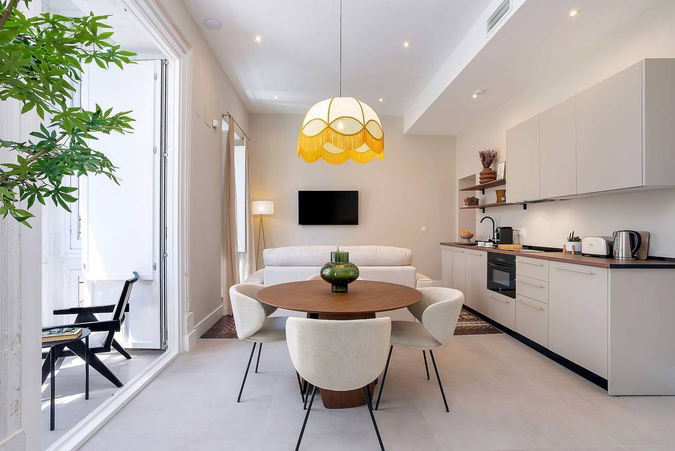 Entire apartment, Genteel Home San Anton 201 in Granada, Granada Province