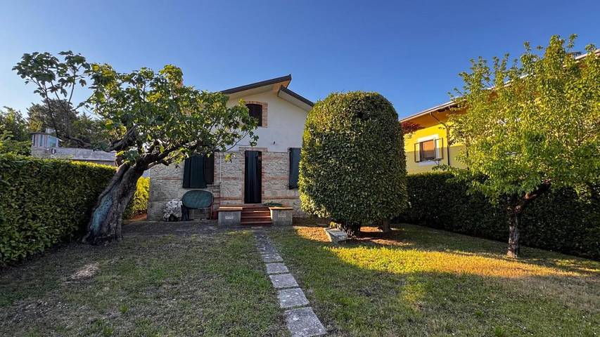 Casa vacanza per 5 persone, con Giardino a Isernia