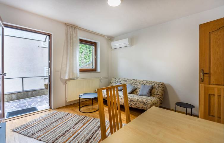 Gîte pour 4 personnes, avec jardin et terrasse à Koper - 2