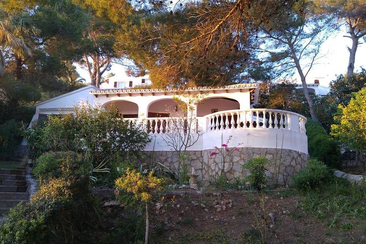 Ferienhaus für 6 Personen, mit Terrasse und Garten in Son Bou
