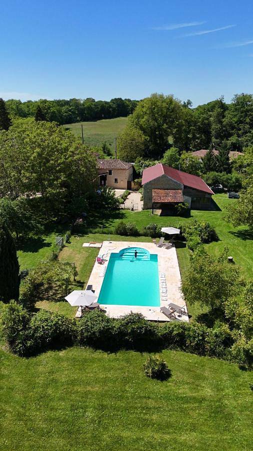 Maison de campagne pour 4 personnes, avec jardin ainsi que vue et piscine - 1