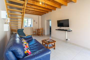 Location De Vacances pour 2 Personnes dans Saint-Seurin-de-Palenne, Région de Jonzac, Photo 3