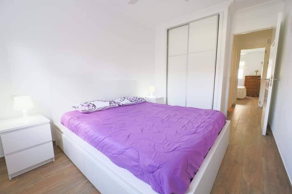 Ganze Wohnung, Ferienwohnung Flora mit  ca. 60 qm, Pool, 2 Sz, , 4 Pers. Strand ca.500 m Video ansehen? Auf Youtube eingeben\" Flora Cala Ratjada\" in Cala Ratjada, Capdepera