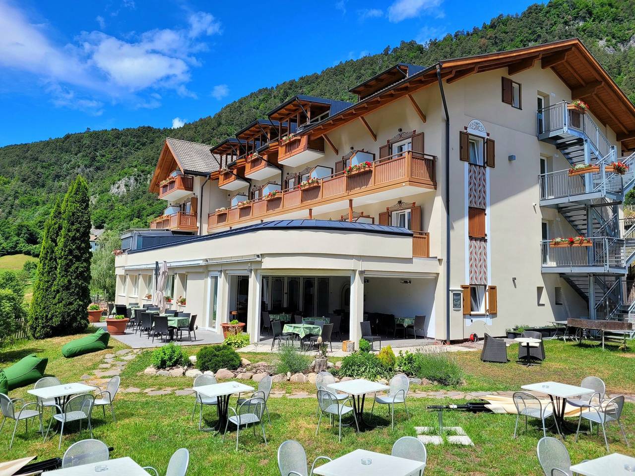 Hotel Ludwigshof - Zimmer Relax Luvina in Truden im Naturpark, Südtirol