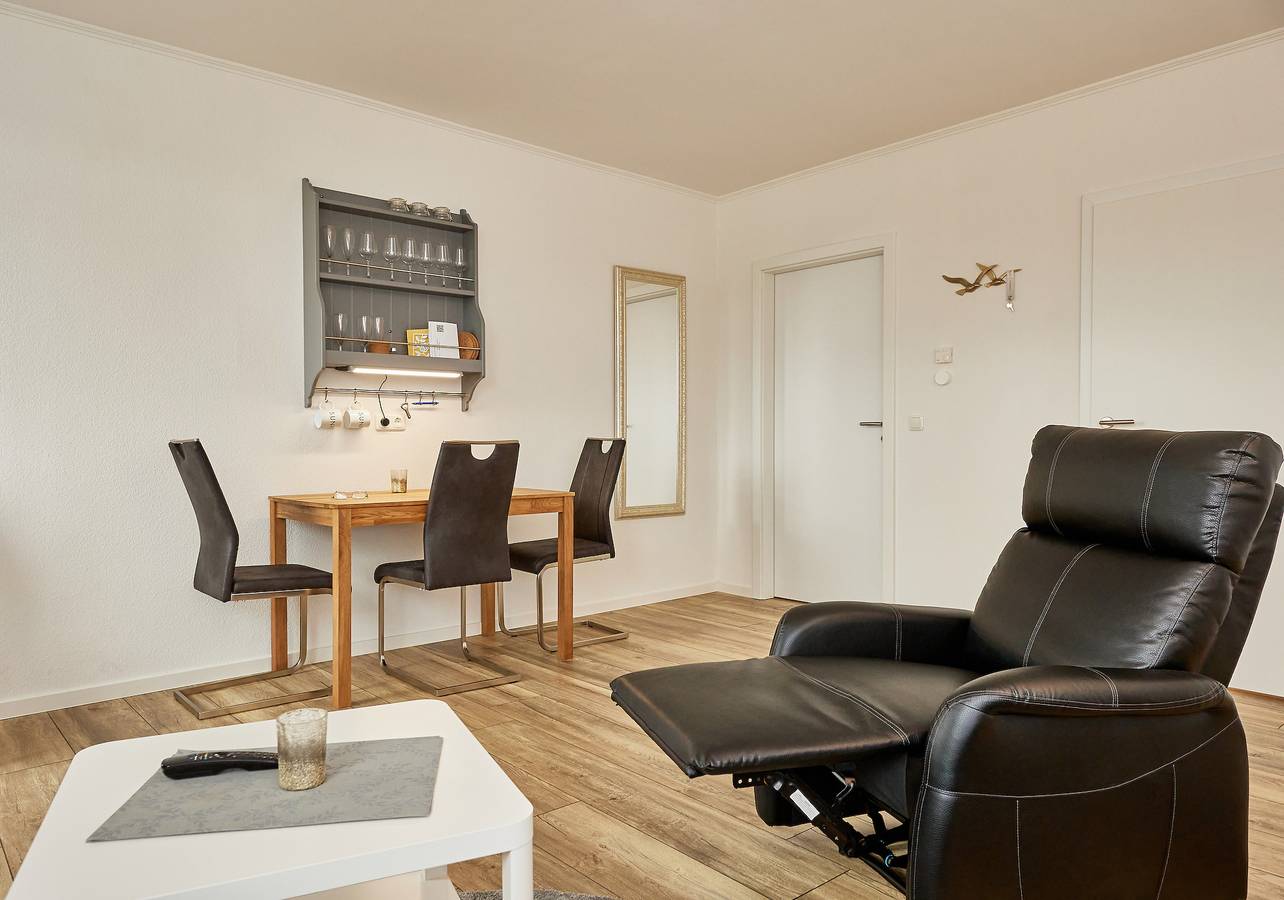 Ganze Ferienwohnung, City-Marina Cuxhaven, Achterndeck in Hafen Cuxhaven, Cuxhaven