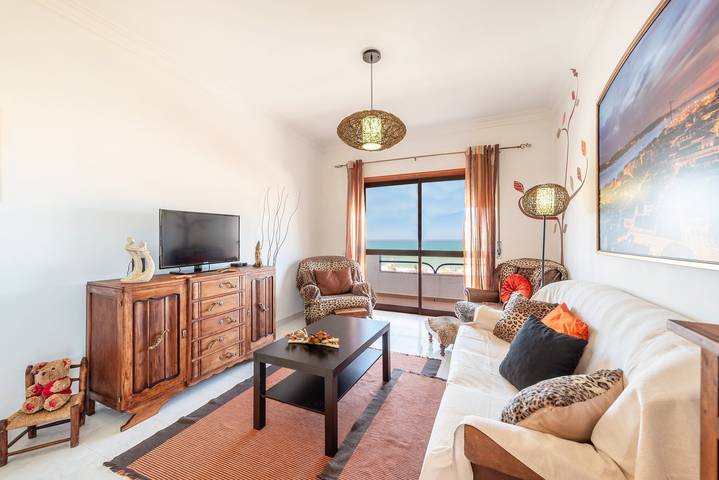 Vacation rental for 4 people, with balcony in Ericeira