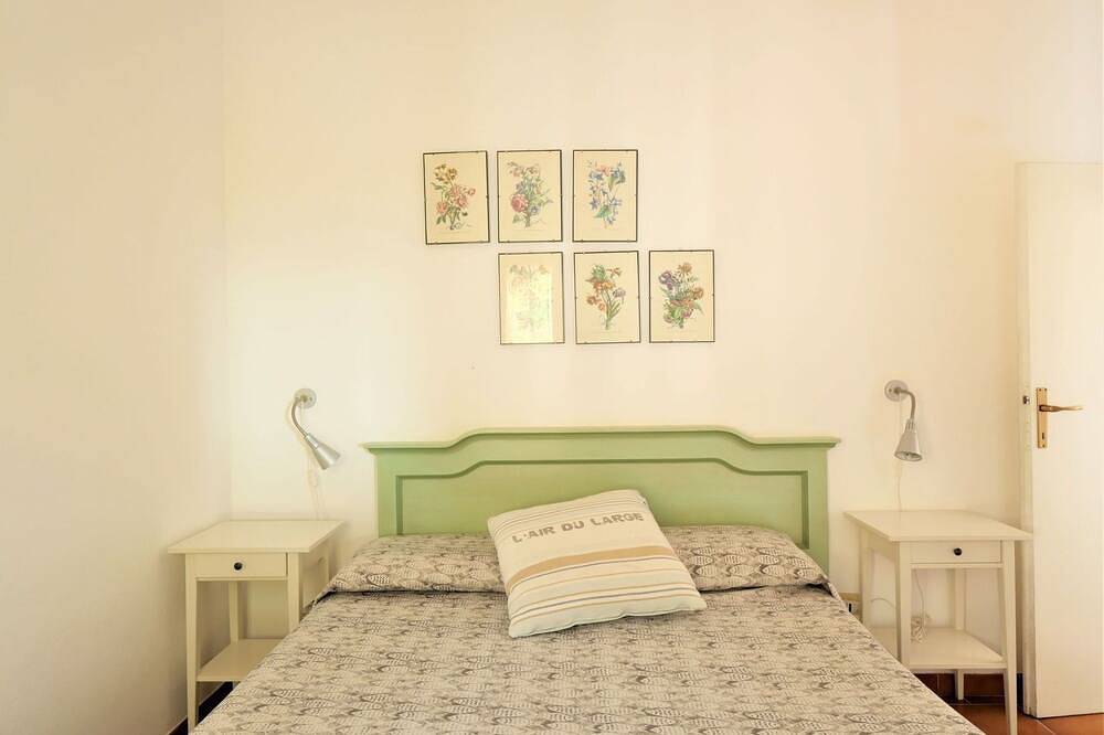 Schöne Wohnung in einem Ferienhaus für 5 Personen mit W-Lan, Tv, Terrasse und Haustiere erlaubt in Innamorata, Elba