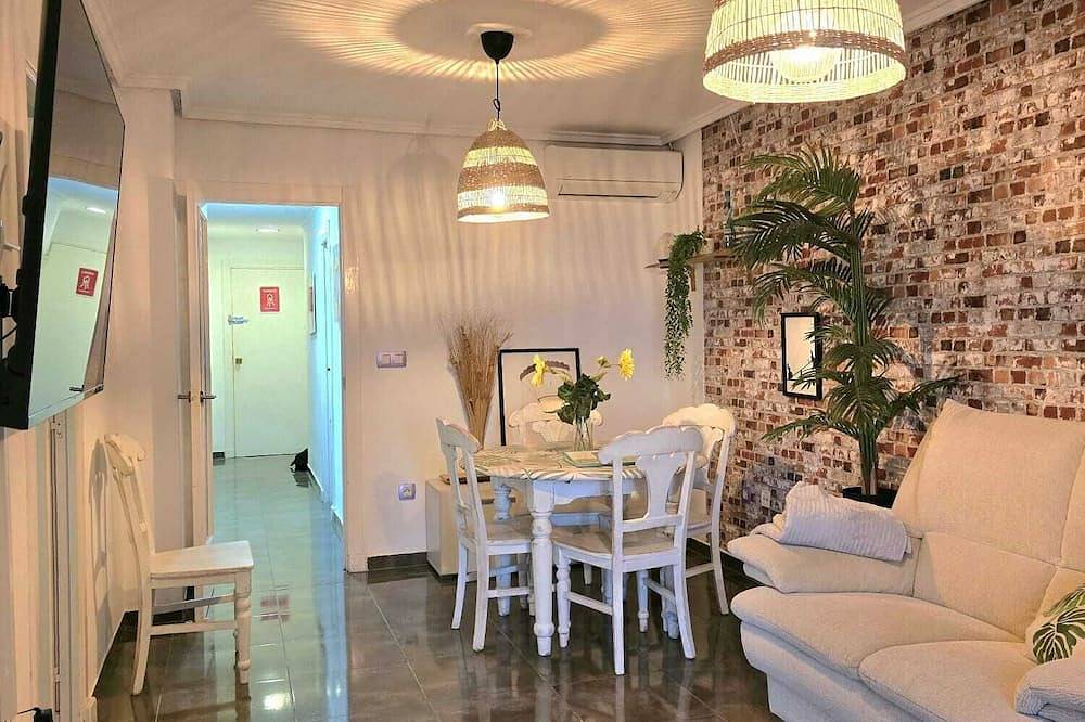 Entire apartment, Bellavista Apartment in Los Arenales del Sol, Elche