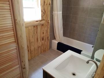 Log Cabin for 4 Guests in Adirondack Mountains, New York State, Picture 2