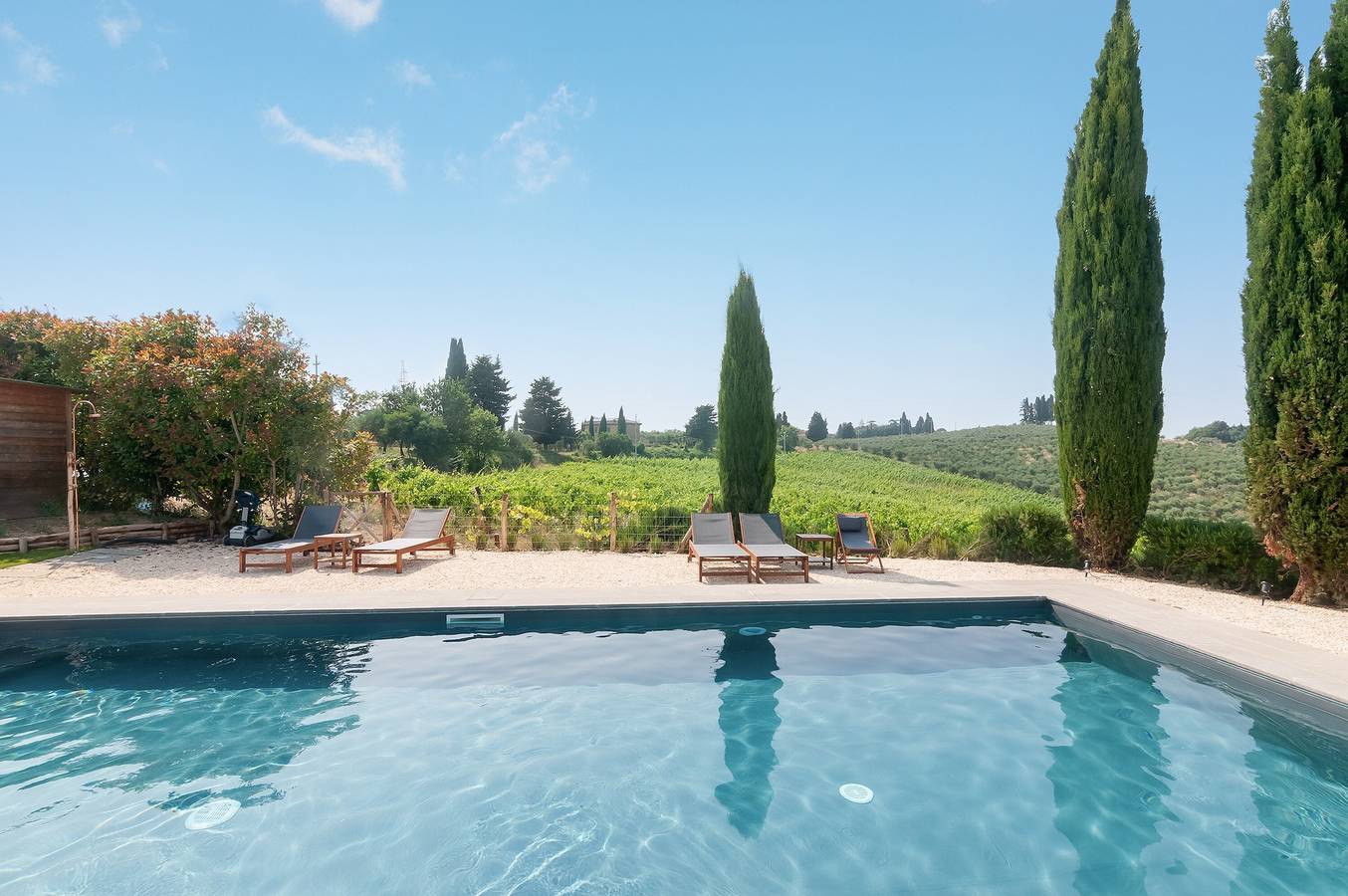 Appartement entier, Appartement 'Sassaia' avec piscine privée, Wi-Fi et climatisation in Chianti
