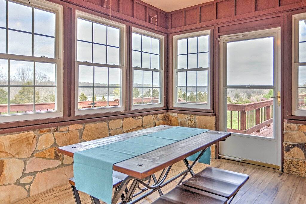 Monticello Home auf 2+ Acres mit Blick auf den Lake Cumberland in Lake Cumberland