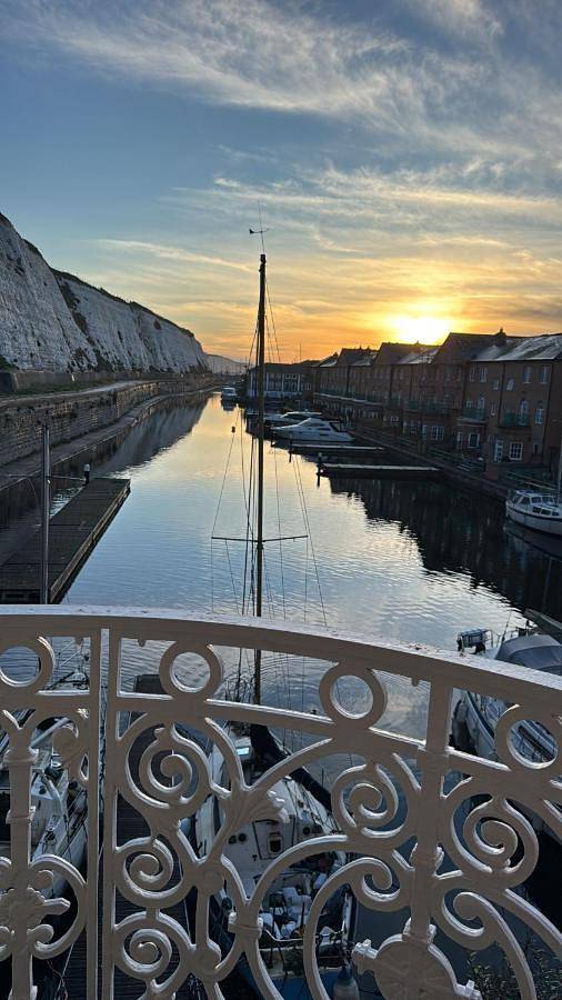 Holiday rental for 5 people, with Hot tub and View in Brighton Marina