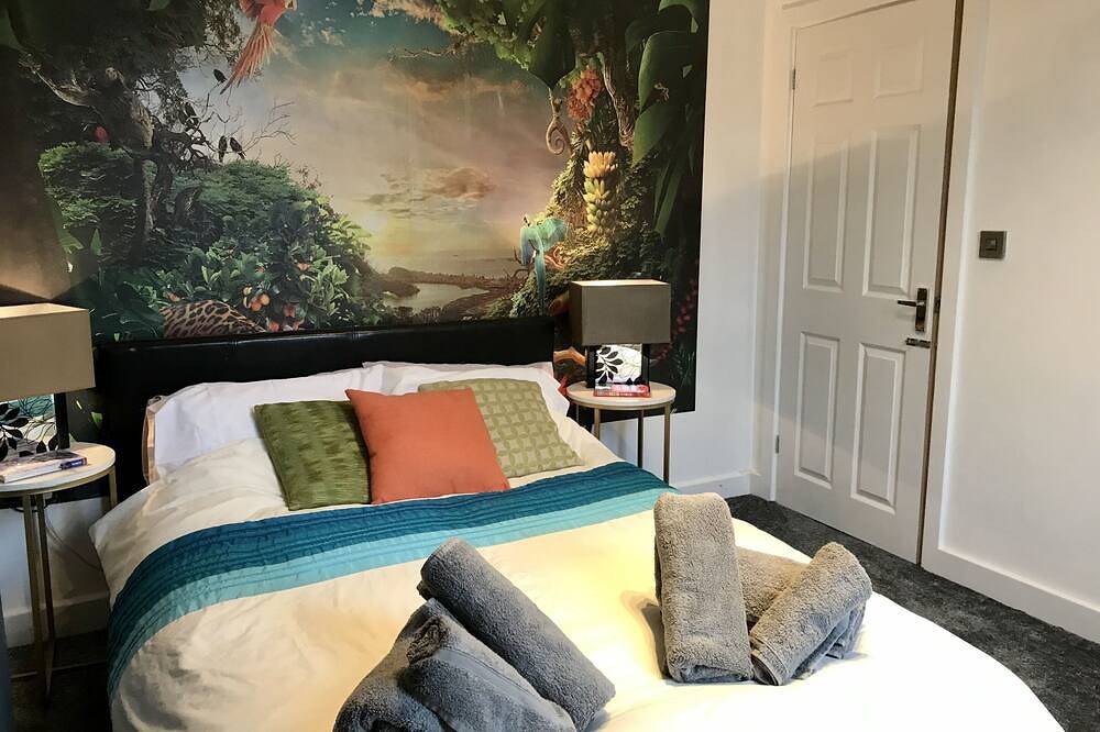 Ferienhaus-Komfort-Eigenes Badezimmer-Strassenblick in Wigan, Greater Manchester