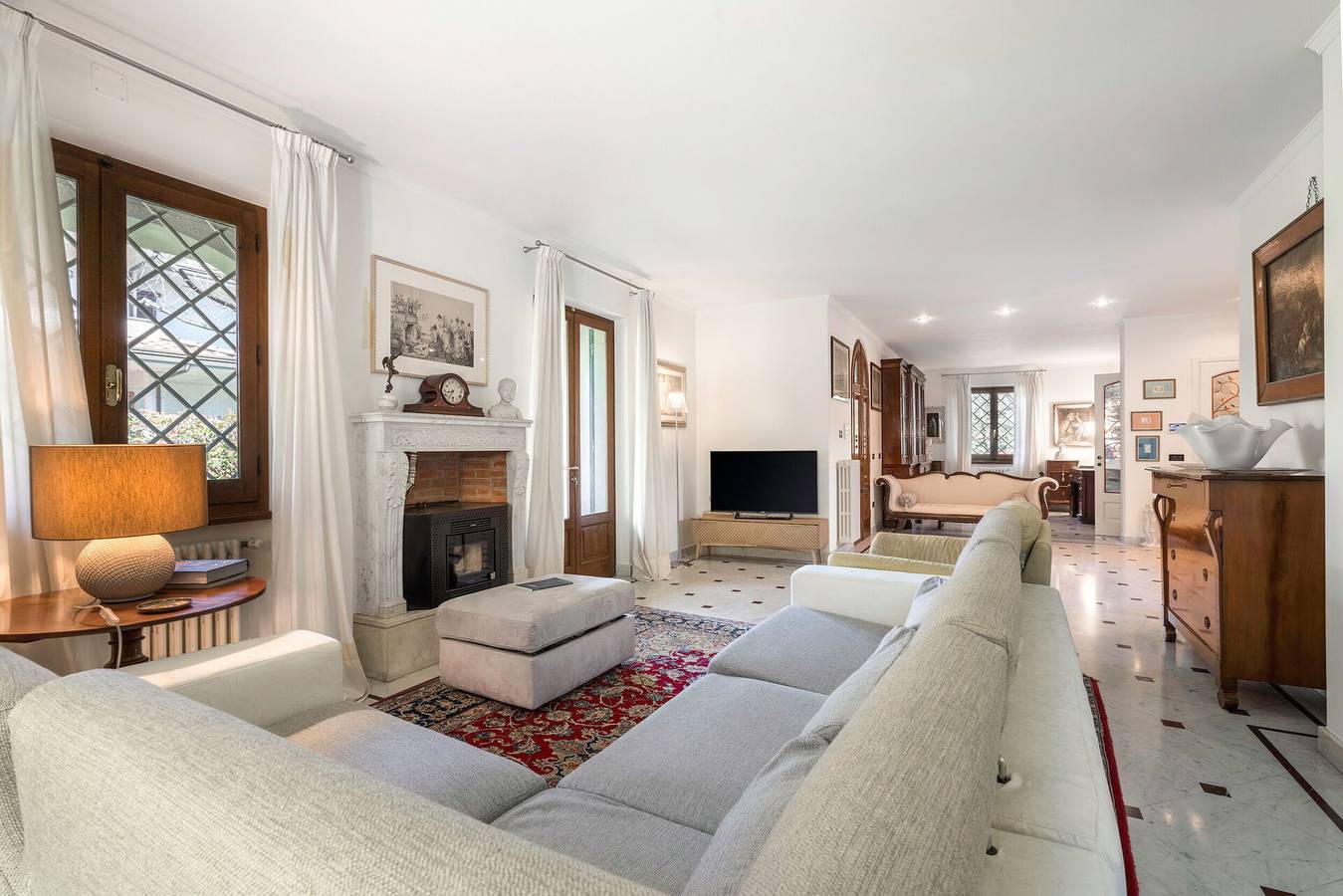 Villa Le Fontanelle In Forte Dei Marmi With Ac in Forte dei Marmi, Costa de la Maremma