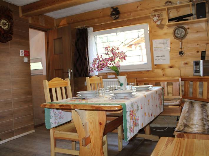 Chalet für 7 Personen, mit Balkon und Terrasse sowie Garten und Sauna in der Slowakei