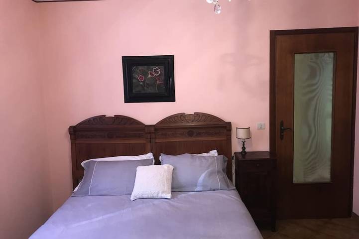 Appartement entier, Bed and Roses \"gege\" in La Morra, Langhe