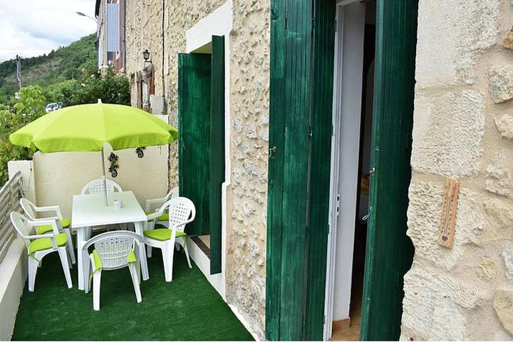 Gîte pour 4 personnes, avec terrasse et jardin, animaux acceptés à Le Bugue - 2