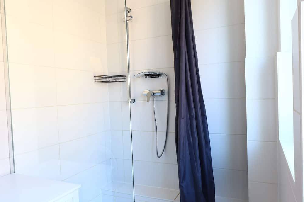 Entire apartment, Frische Renovierte 3-zimmer-wohnung / 10min vom Ice in Siegburg, Rhein-Sieg-Kreis