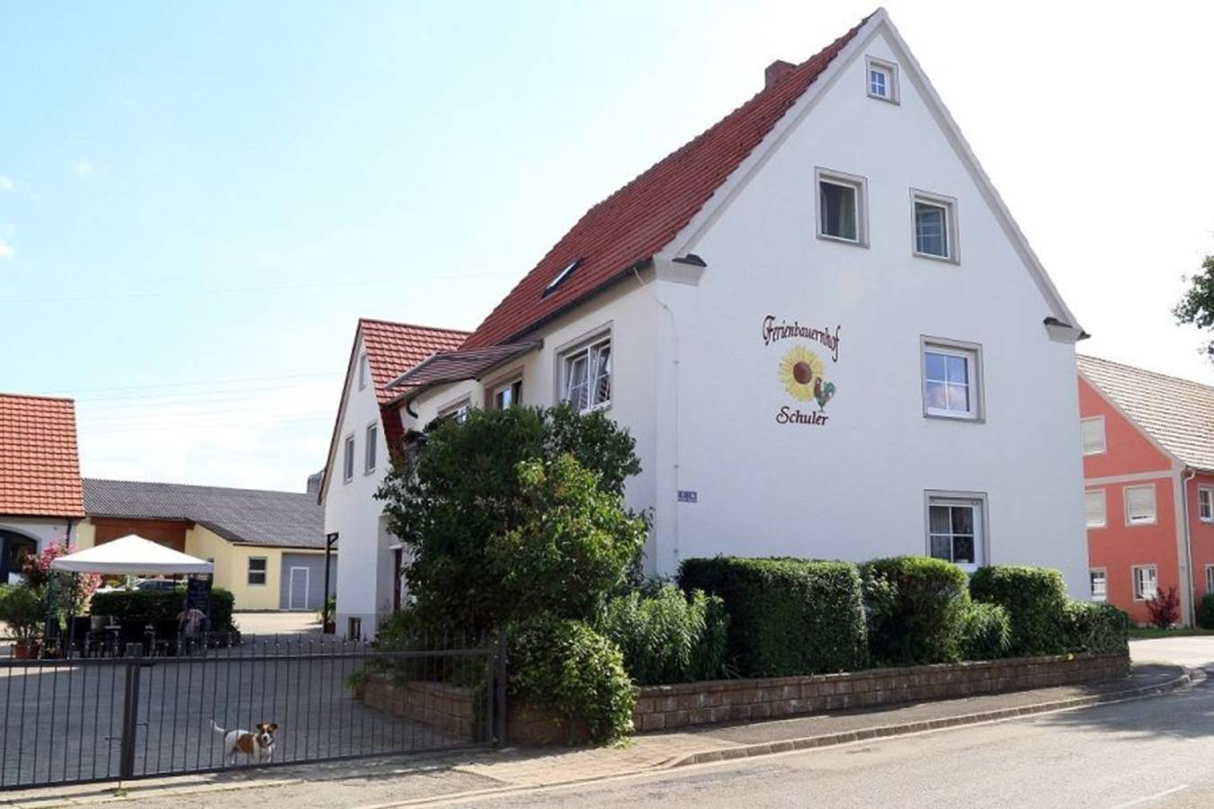 Ferienbauernhof Schuler - Ferienwohnung Gänseblümchen mit Küche und Safe in Gunzenhausen, Fränkisches Seenland