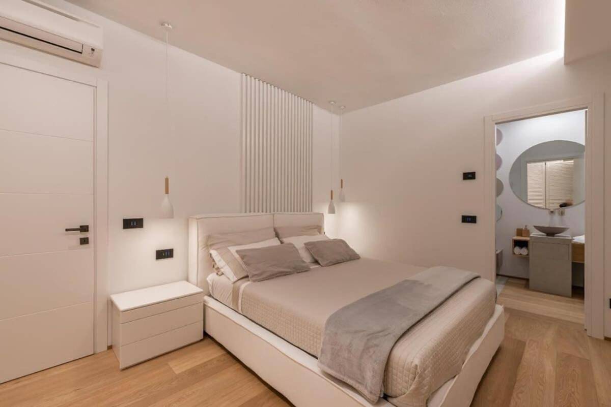 Geheel appartement, Villa with Private Pool in Ondamarina 1, Forte dei Marmi