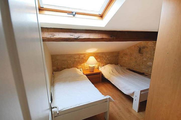 Location de vacances pour 14 personnes, avec jardin à Grézels - 4