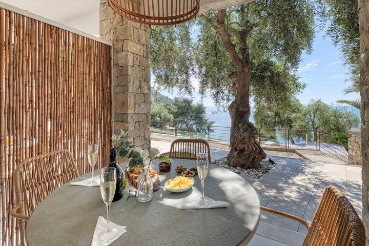 Boutique Pool Apt. Balzi Rossi - Roma 1 in Grimaldi (Ventimiglia), Ventimiglia