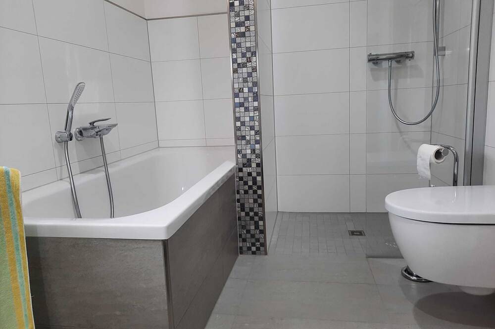 Ganze Wohnung, Ferienwohnung Strandblick in Großräschen, Lausitzer Seenland