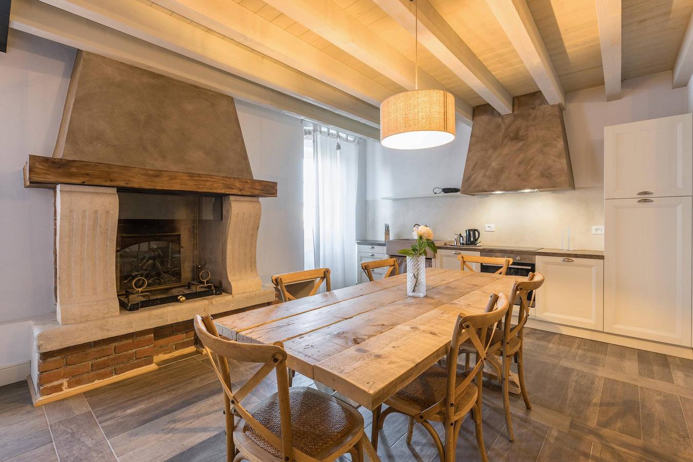Ganze Wohnung, Ferienwohnung "Ontano" im Landhausstil mit Wlan, Gemeinschaftsgarten & Pool in Rivoltella del Garda, Desenzano del Garda