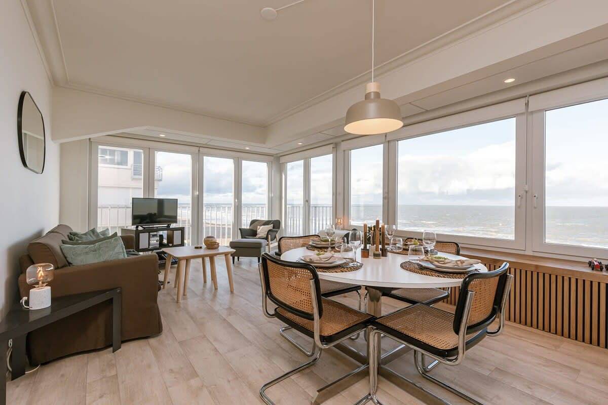 Apartamento entero, Casiola waterfront apt - garage & sea views in Ciudad de Ostende, Ostende