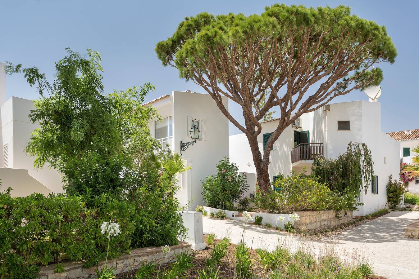 Villa 'Leeroy' mit privater Terrasse, Wlan und Klimaanlage in Vale do Lobo, Almancil