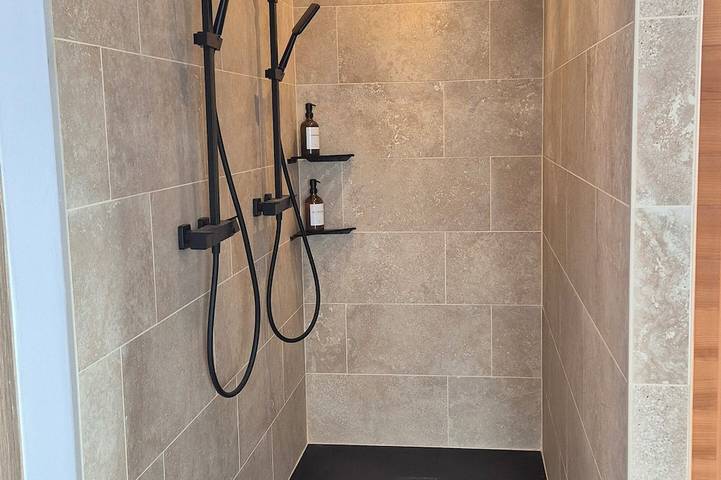 Gîte pour 2 personnes, avec sauna ainsi que piscine et jacuzzi à Langlade - 4