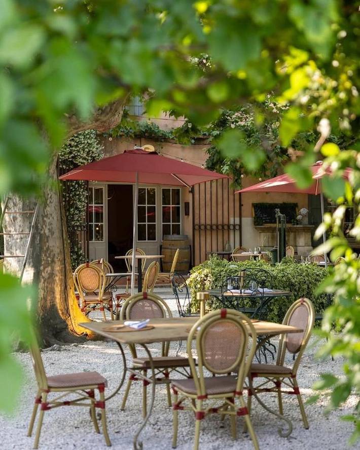 Hôtel pour 2 personnes, avec Jacuzzi et Terrasse ainsi que Jardin et Piscine à Lagnes