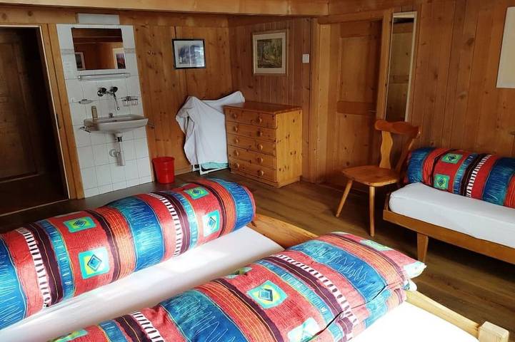 Appartement entier, Tgèsa Turmalin Utzinger, (Camischolas/Sedrun), 210.01 in Sedrun, Tujetsch