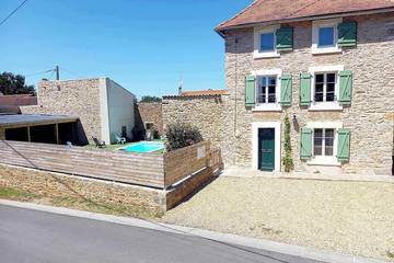 Location de vacances pour 15 personnes, avec jardin dans Peyrat-de-Bellac