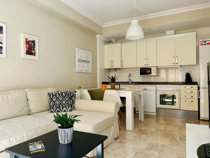 Apartamento de vacaciones para 4 personas, con vistas además de balcón y piscina, Se admiten mascotas - 1