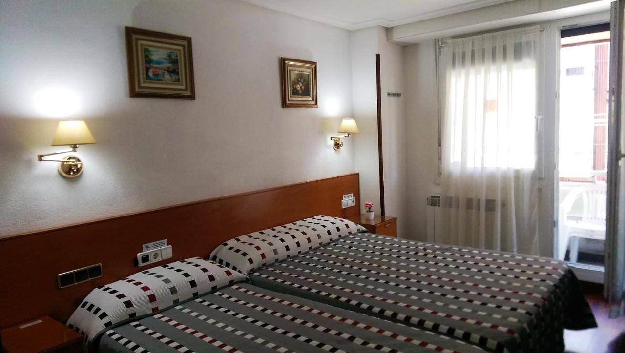 Pensión Araba Ii in Vitoria-Gasteiz, Chaîne Cantabrique