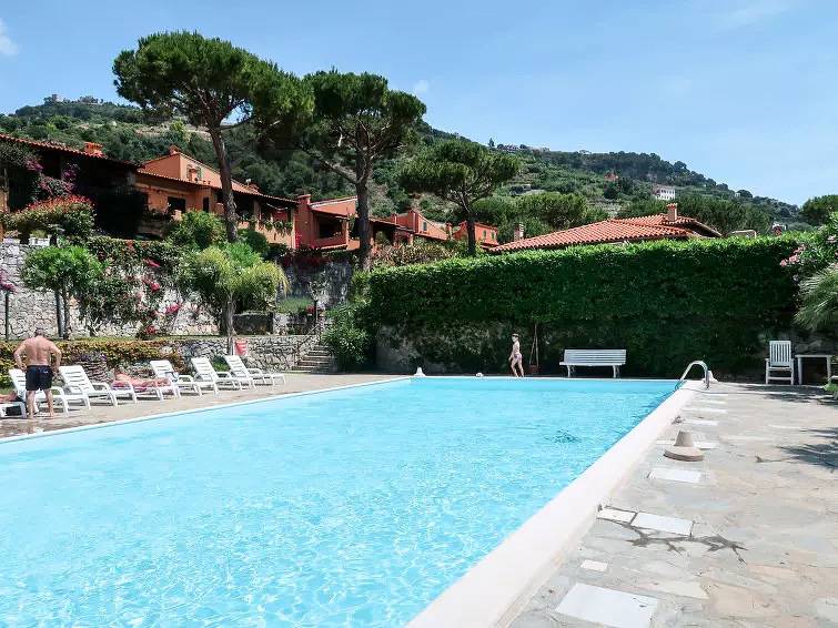 Apartamento entero, 3 Habitaciones 4 Personas in Latte (Ventimiglia), Ventimiglia