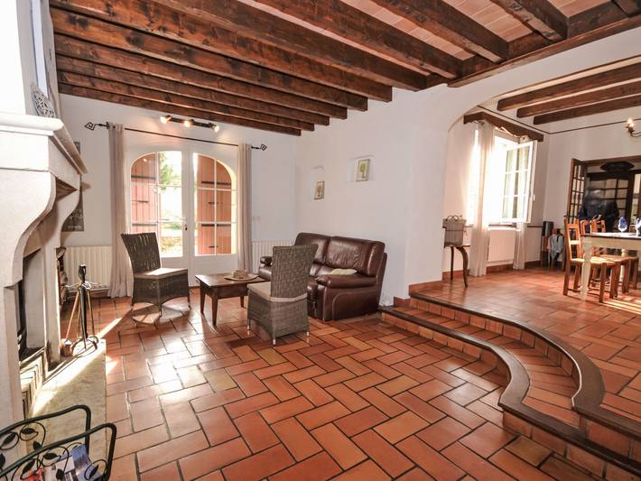 Location de vacances pour 6 personnes, avec balcon ainsi que vue et jardin à Grillon - 4