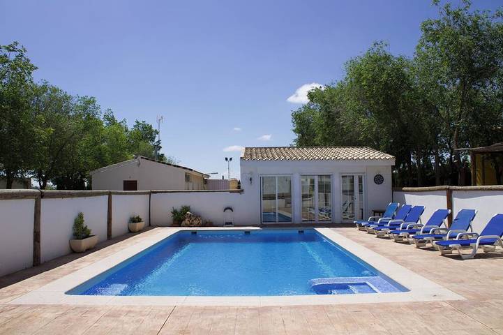Casa de vacaciones para 18 personas, con jardín y terraza - 1