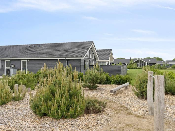 Ferienhaus für 18 Personen, mit Terrasse und Garten sowie Pool