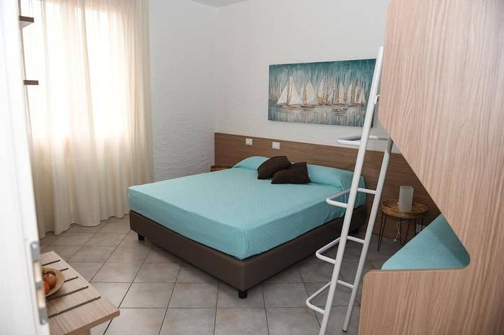 Entire apartment, Appartamento Vicino al Lago in Lazise, Garda Mountains