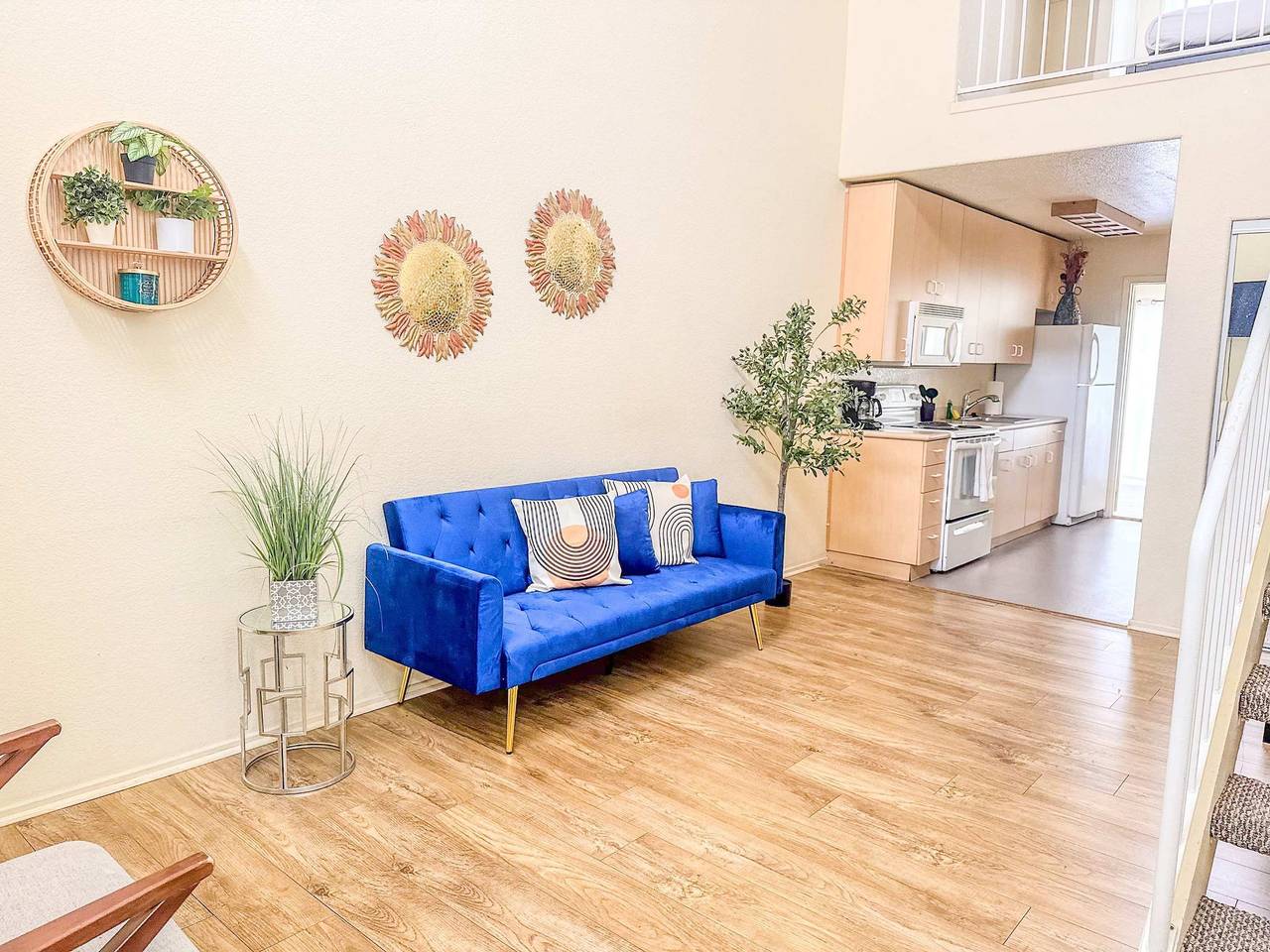 Entire apartment, Spacious 2 beds Loft by Downtown with Parking in San Diego, San Diego County