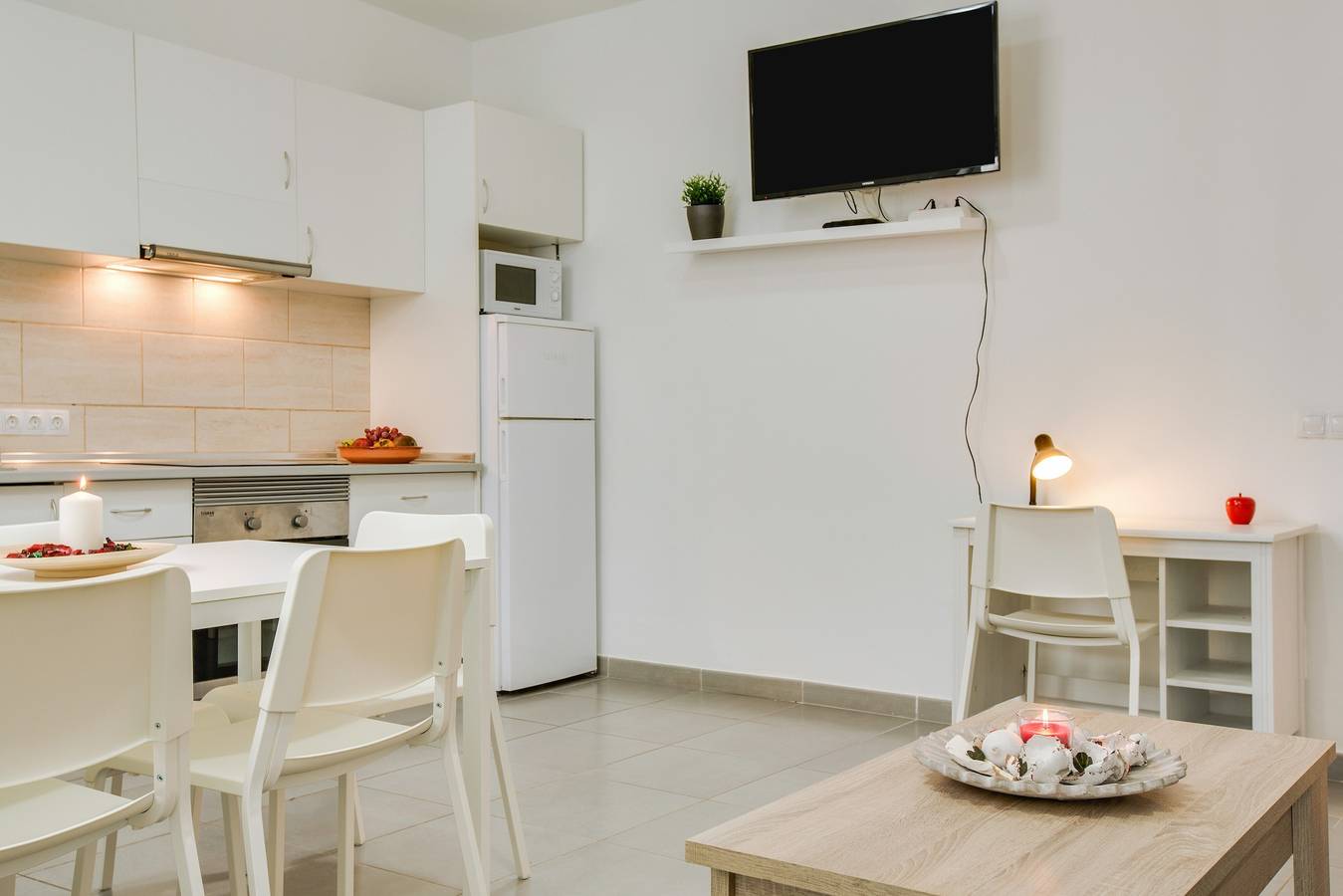 Appartement entier, Appartement "1A Van Halen" près de la mer avec Wi-Fi et ventilateurs in Vecindario, Santa Lucía de Tirajana