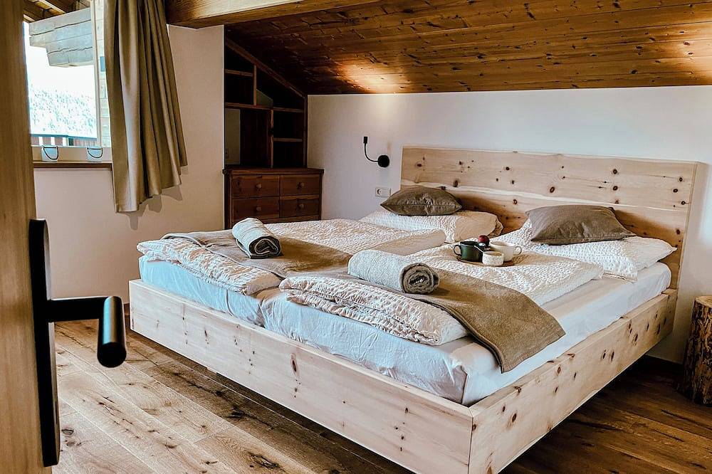 Ganze Wohnung, Exklusives Hof.Apartment mit Panoramablick auf die Dolomiten. in Barbian, Sarntaler Alpen